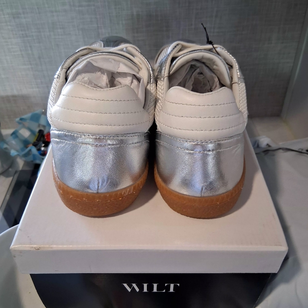 WILT Sneakers Women's Size 10 Silver Metallic Gum Sole BRAND-NEW w/tag/box - Picture 7 of 10